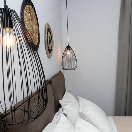 Onar Limnos II Luxury Apartments Moudhros Экстерьер фото