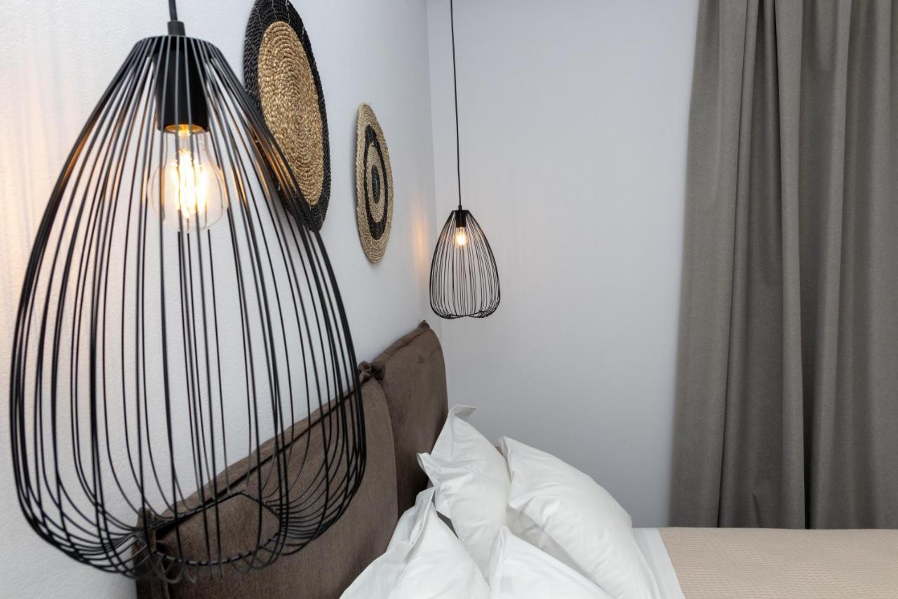 Onar Limnos II Luxury Apartments Moudhros Экстерьер фото