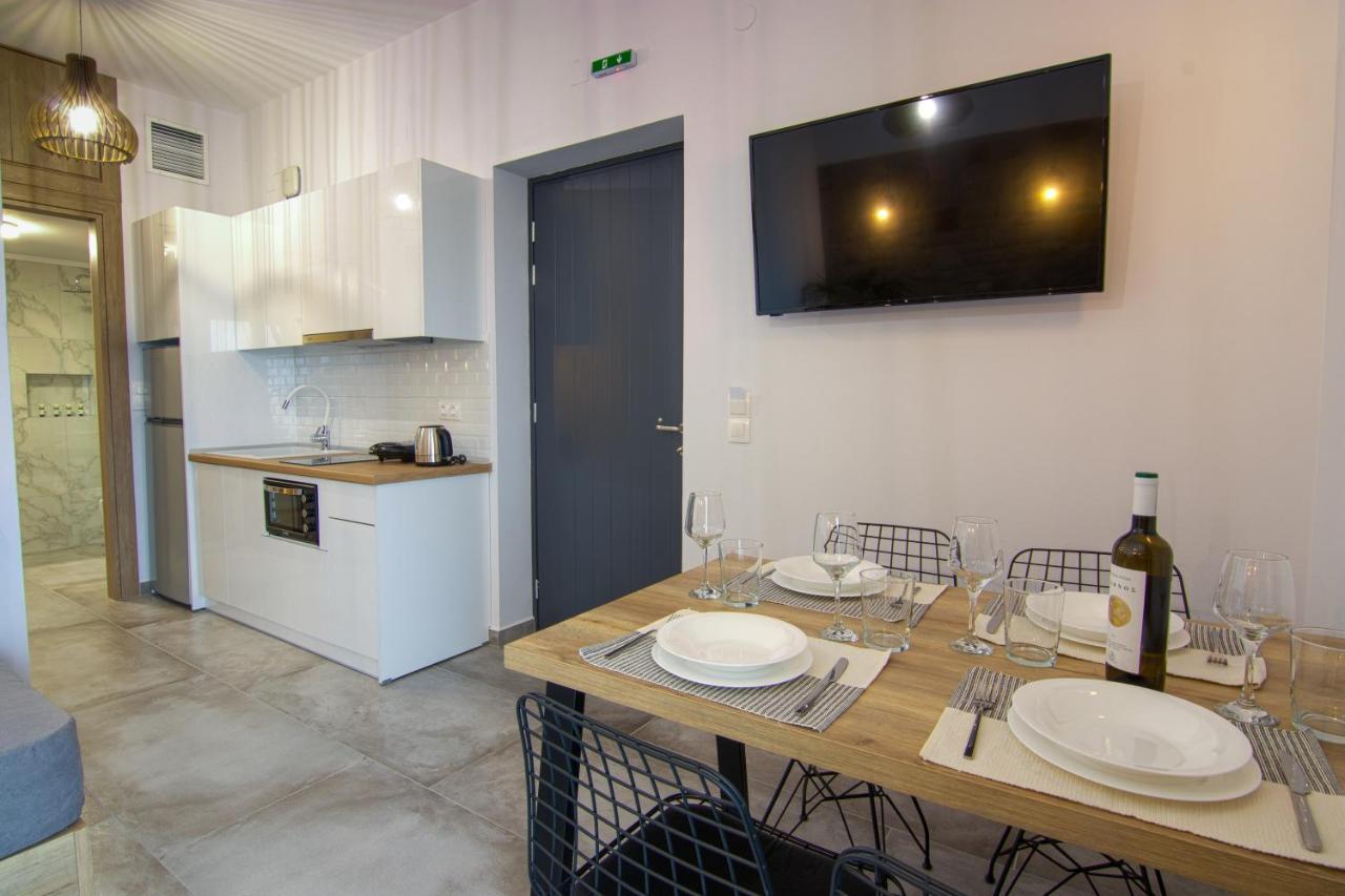 Onar Limnos II Luxury Apartments Moudhros Экстерьер фото