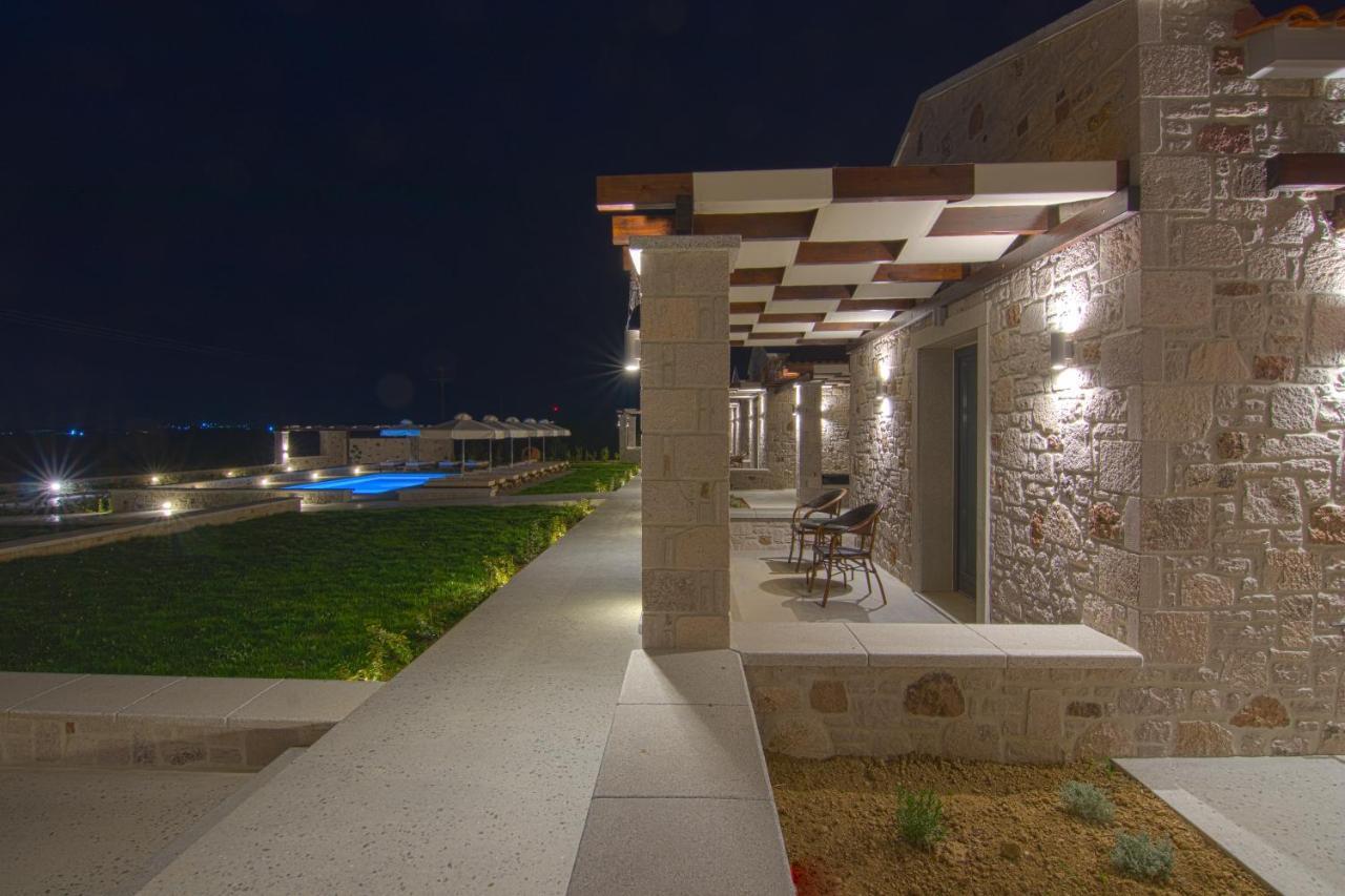 Onar Limnos II Luxury Apartments Moudhros Экстерьер фото
